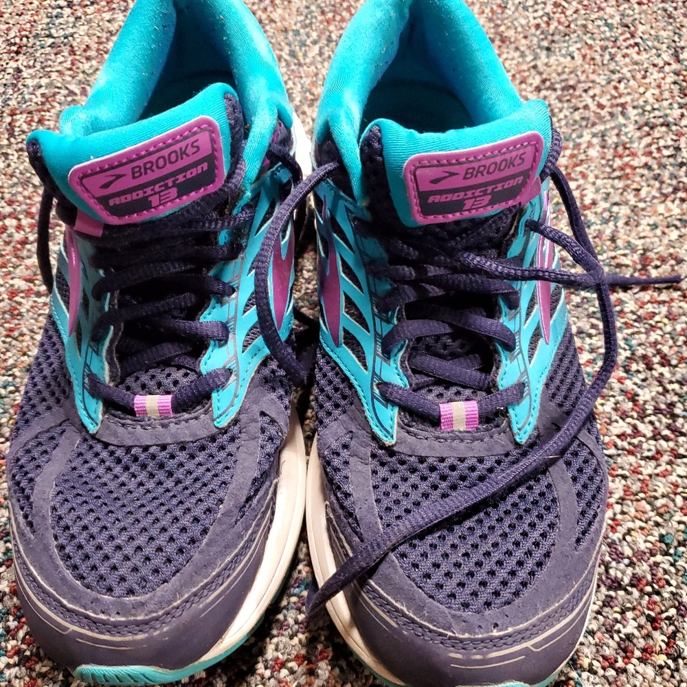 Women's Brooks Running Sneakers Size 9.5